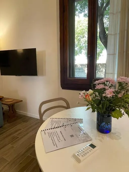 Le Case Di Cate E Max - Sole Florence Appartement